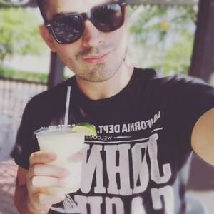 Meet your Posher, Johnny